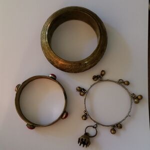 Vintage Metal Bangles 3 Pc Set